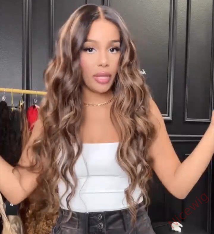 New Glueless Brown Mixed Blonde Highlights Loose Wave Long Wig