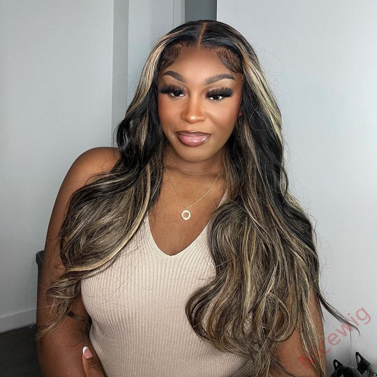 Glueless Brown Mixed Blonde Highlights Loose Wave Long Wig