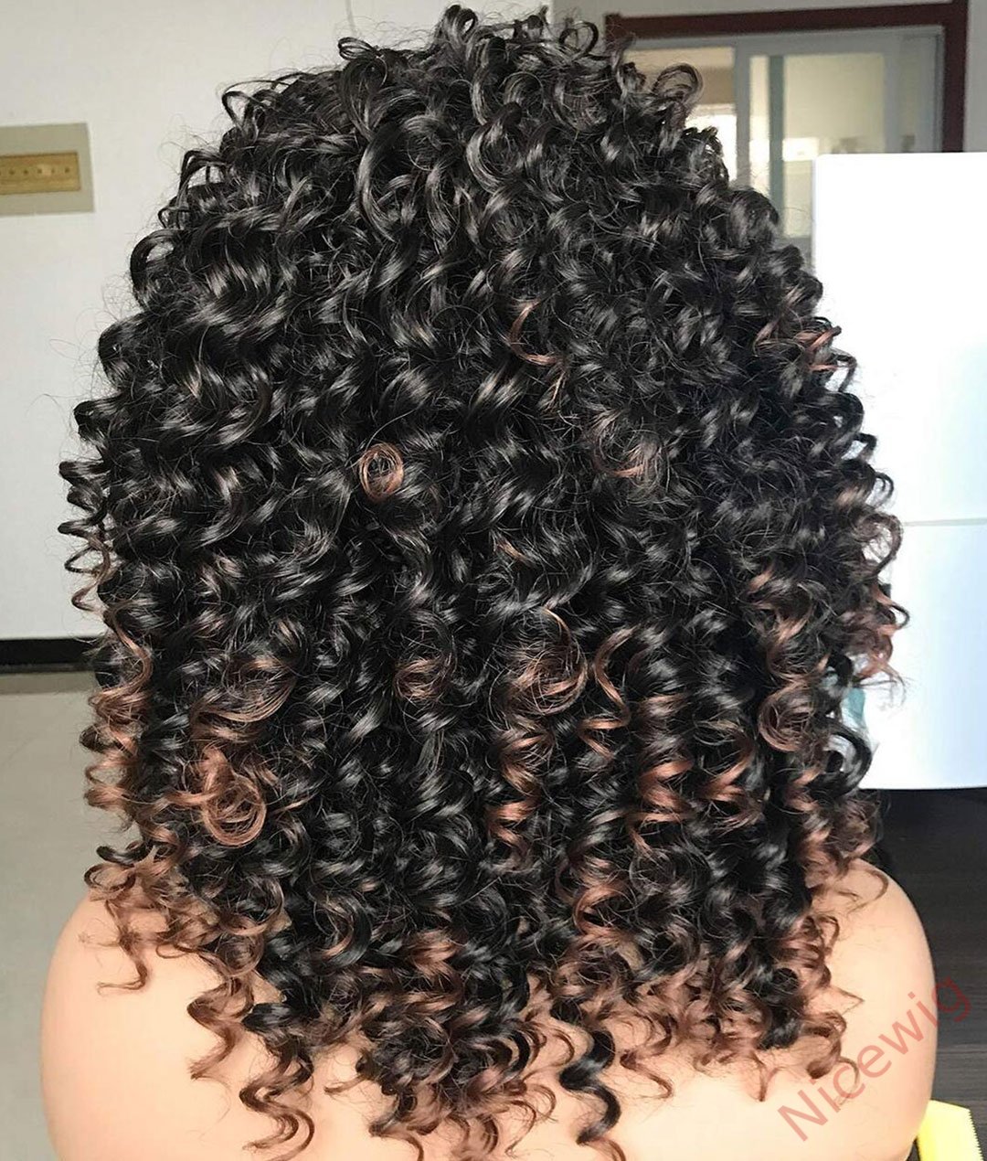 New Fashion Summer Natural Curly Wig With Bangs